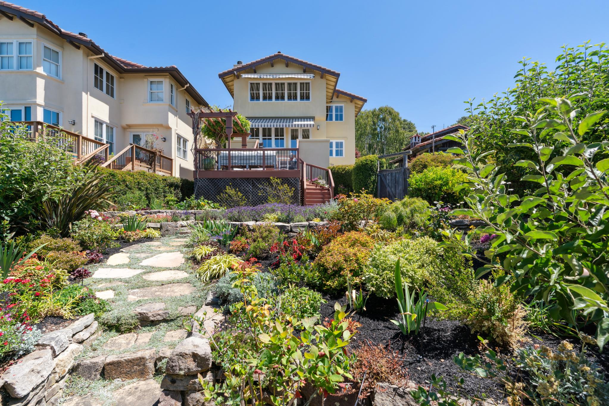 5871 Harbord Drive